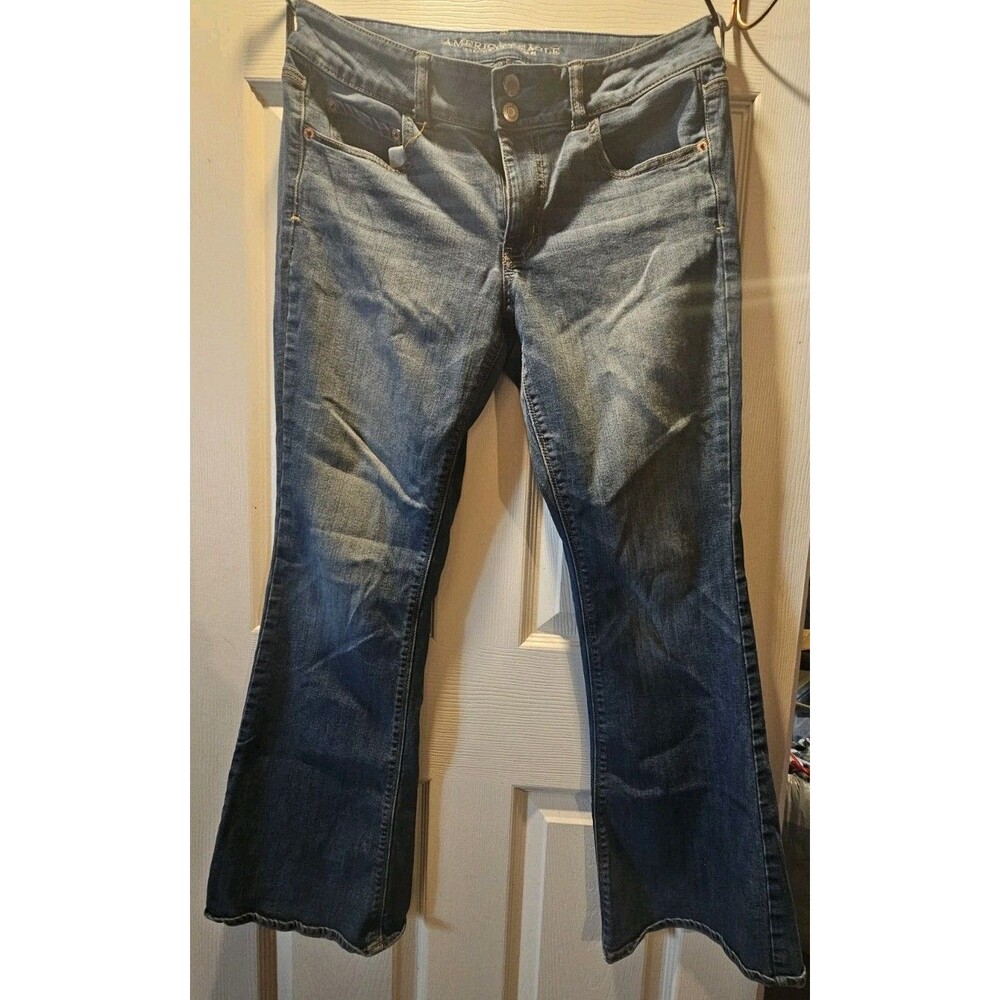 American Eagle Outfitters blue denim bootcut jeans with a light-to-med Size 14